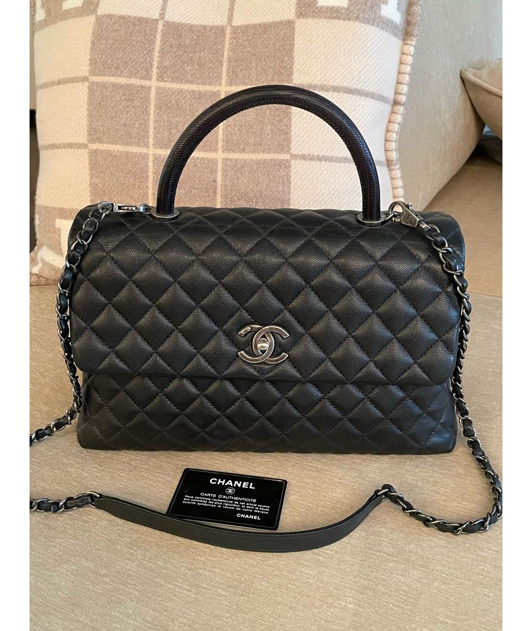 CHANEL Черная кожаная сумка с короткими ручками, фото 6