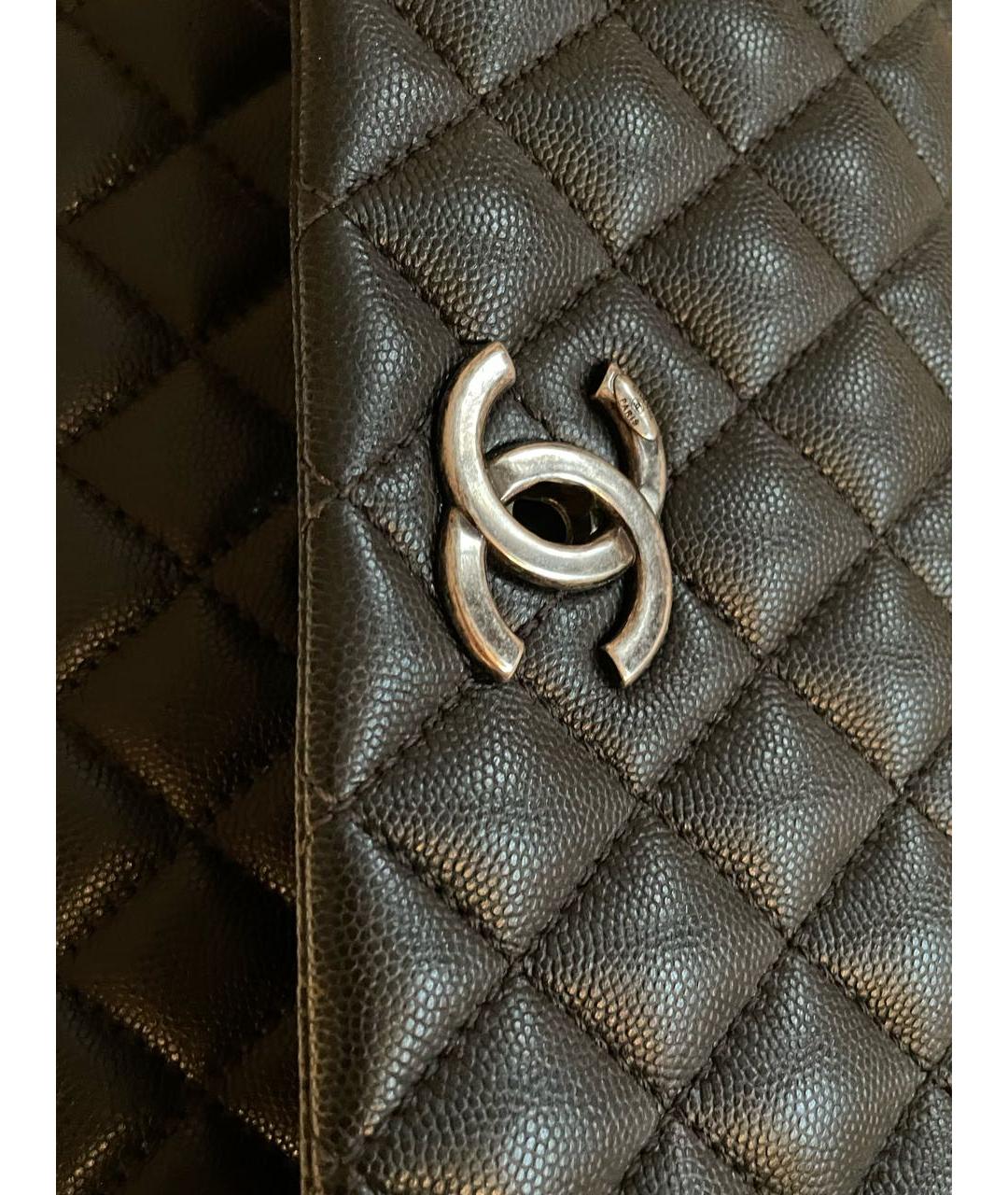 CHANEL Черная кожаная сумка с короткими ручками, фото 5