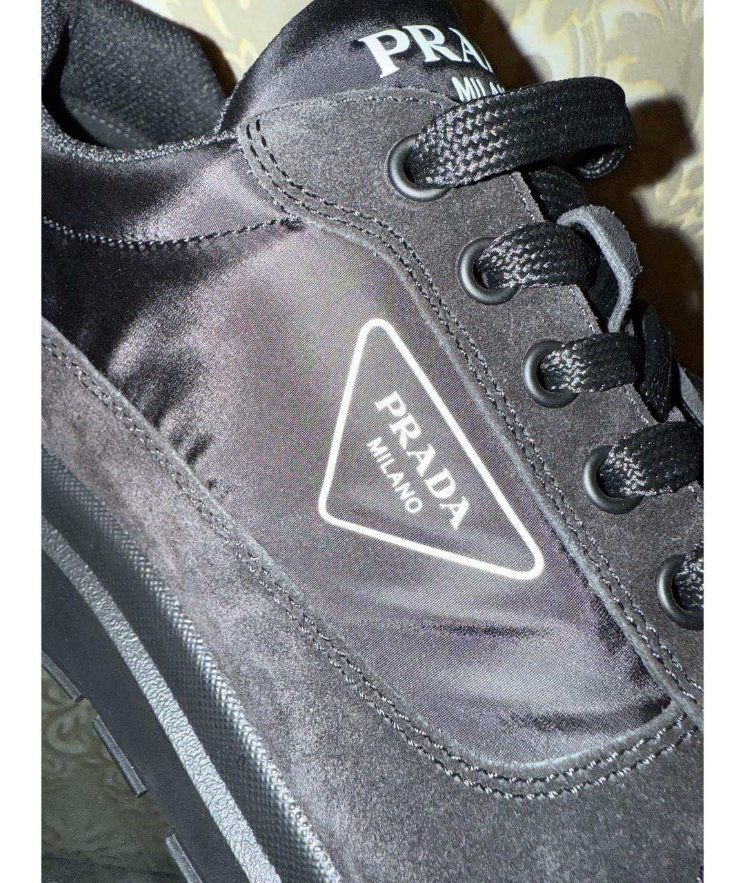 PRADA Черные замшевые низкие кроссовки / кеды, фото 3