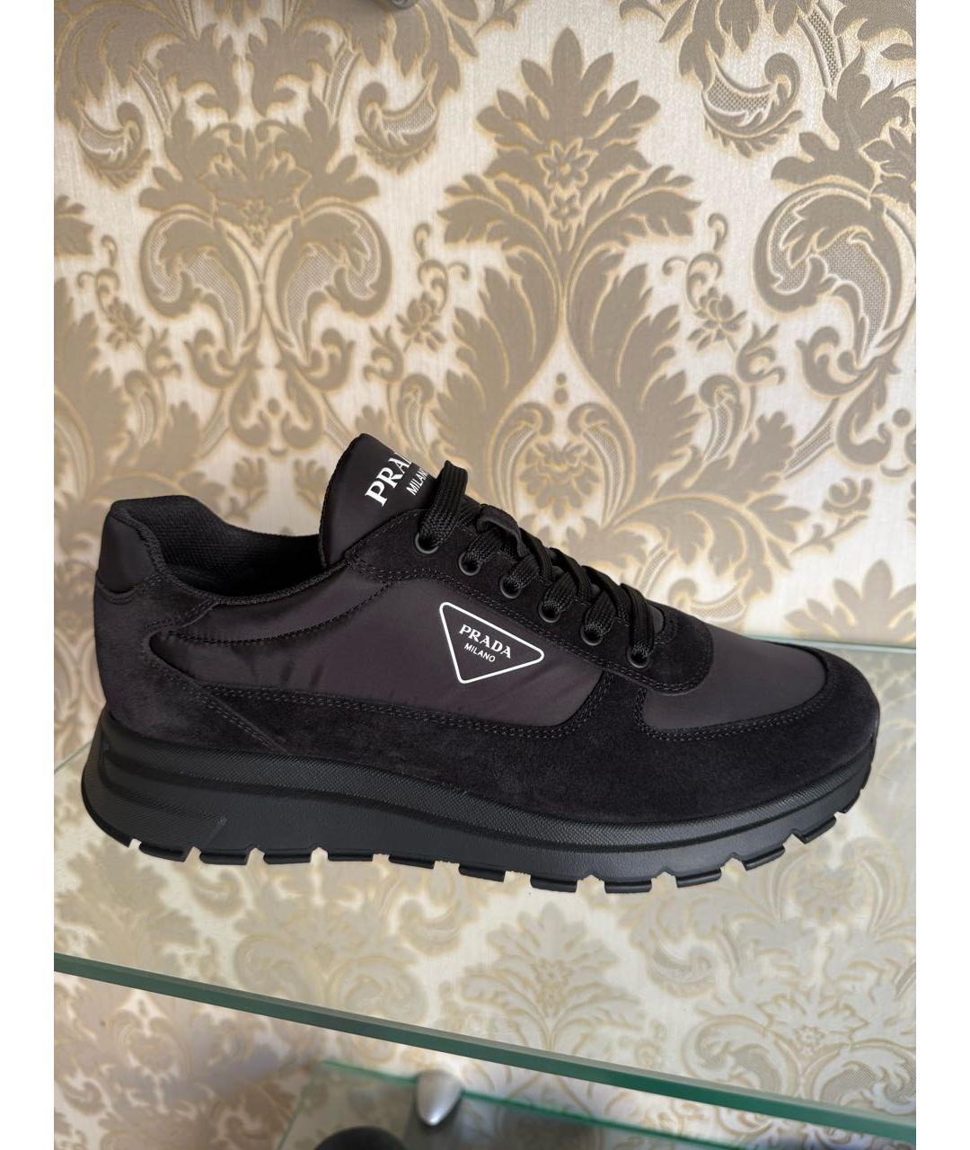PRADA Черные замшевые низкие кроссовки / кеды, фото 5