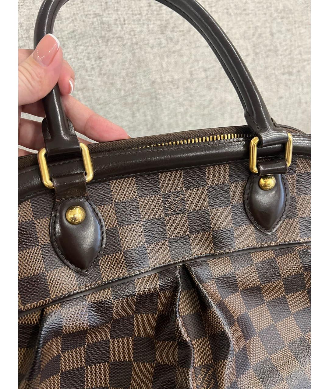 LOUIS VUITTON Коричневая кожаная сумка с короткими ручками, фото 6