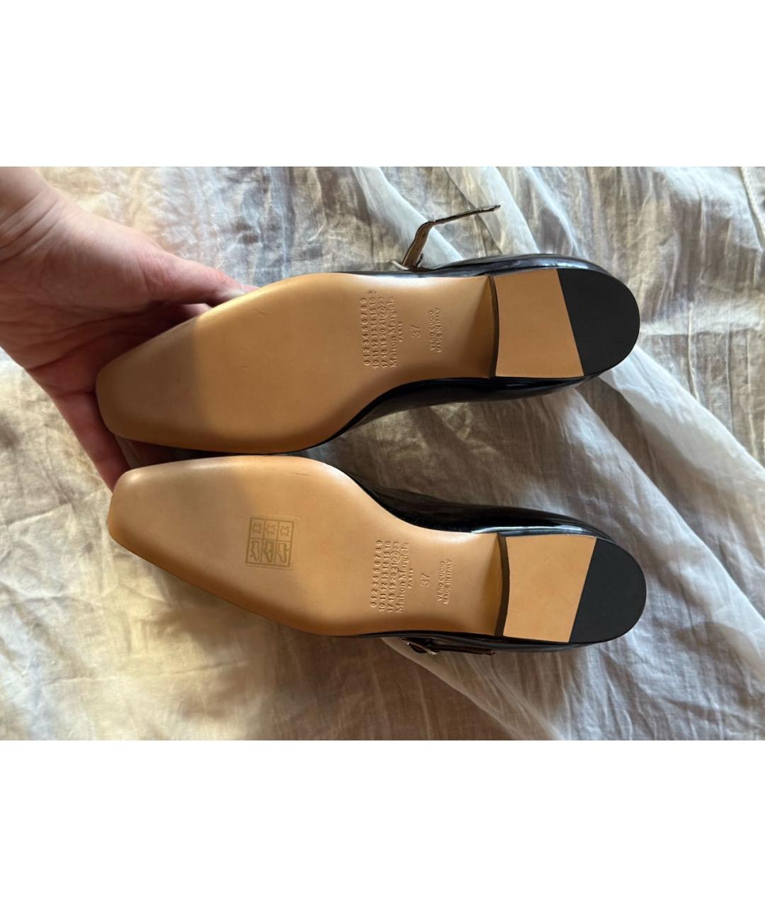 MAISON MARGIELA Черные туфли из лакированной кожи, фото 4