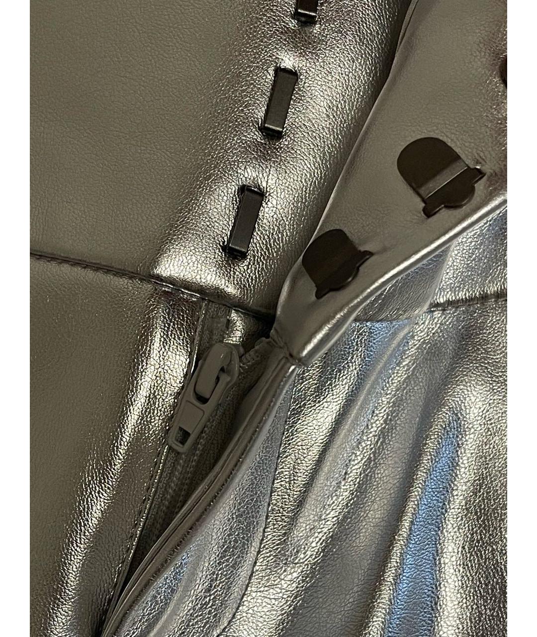 ALICE+OLIVIA Серебряные полиуретановые прямые брюки, фото 4