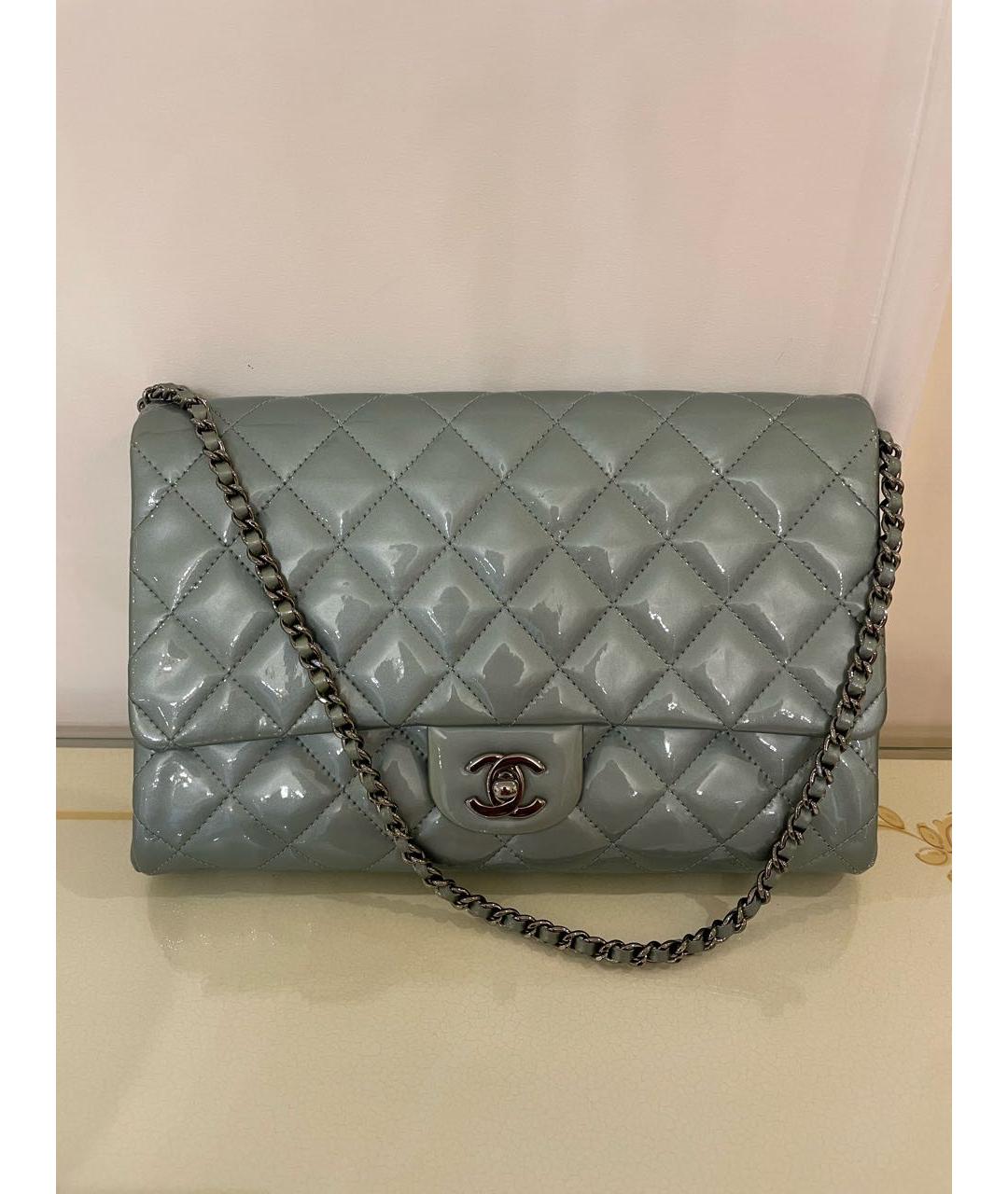 CHANEL Голубая сумка через плечо из лакированной кожи, фото 8