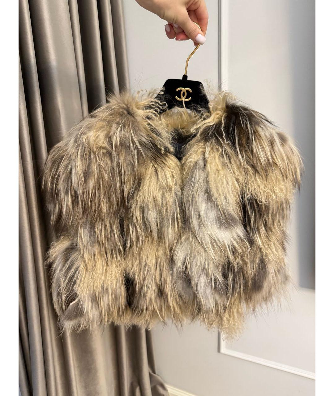 FENDI Бежевый меховой жилет, фото 2