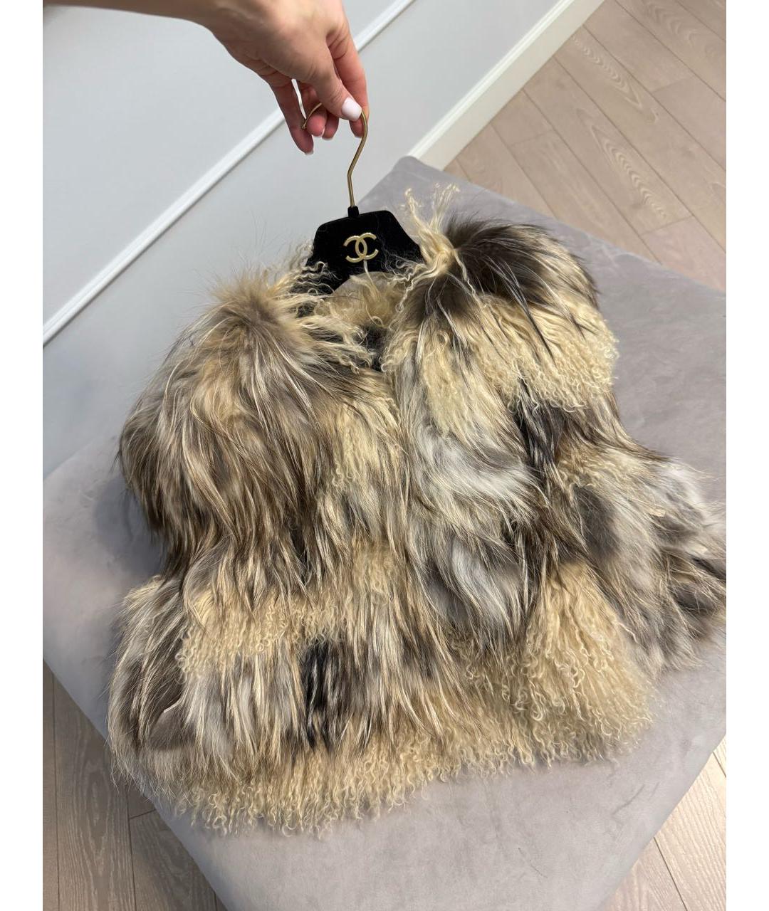 FENDI Бежевый меховой жилет, фото 9