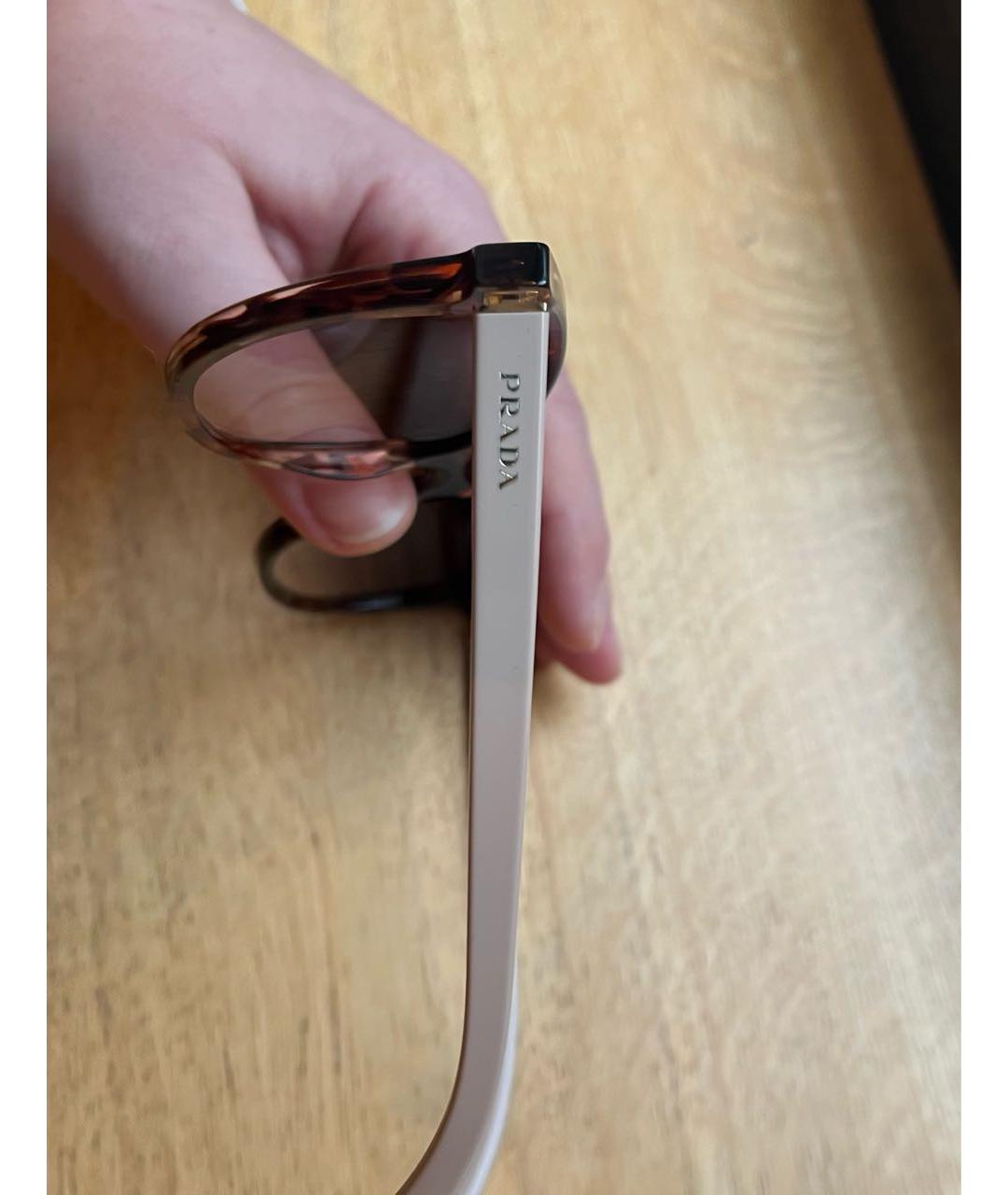 PRADA Коричневые пластиковые солнцезащитные очки, фото 3