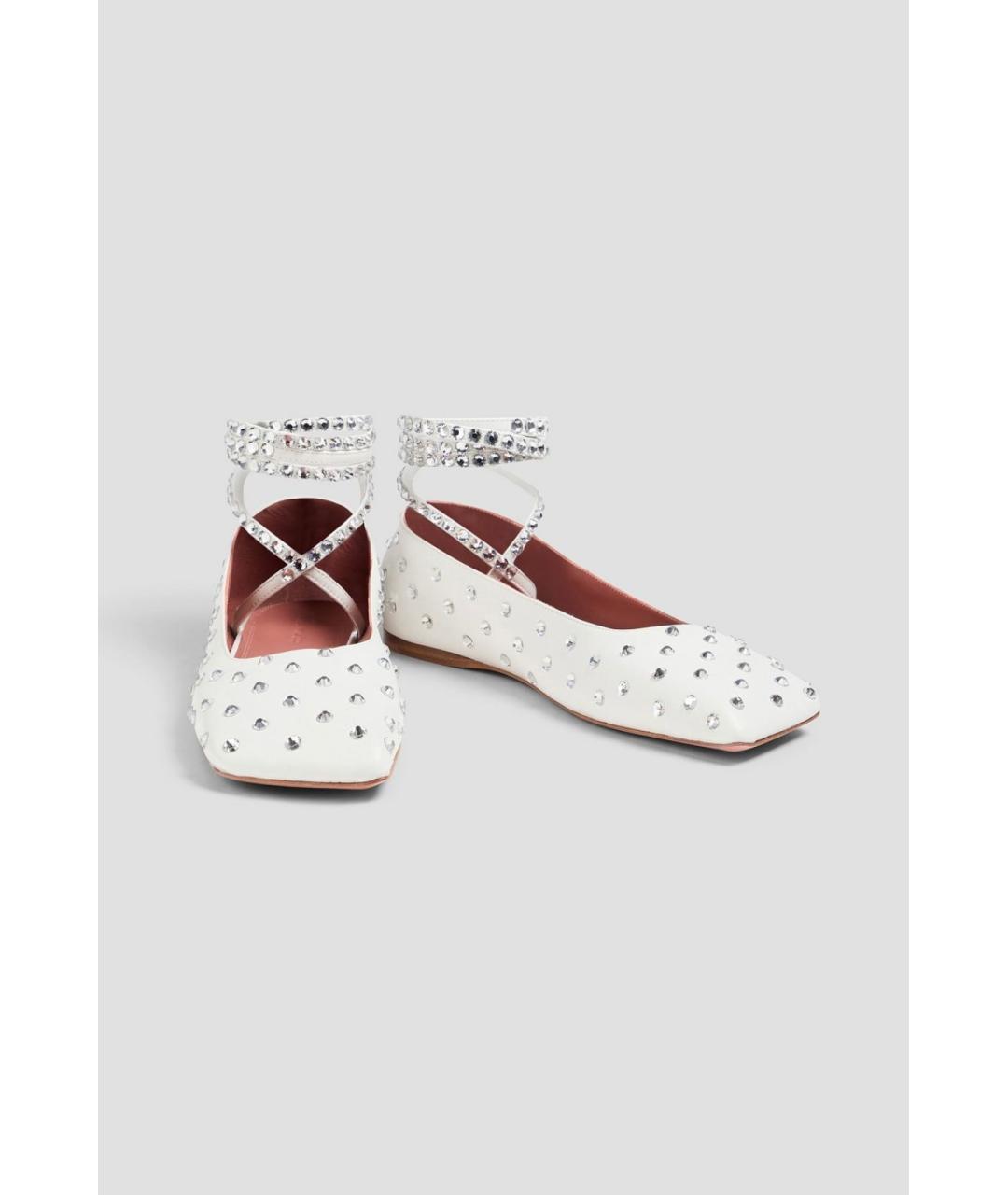 Amina Muaddi Белые кожаные балетки, фото 2