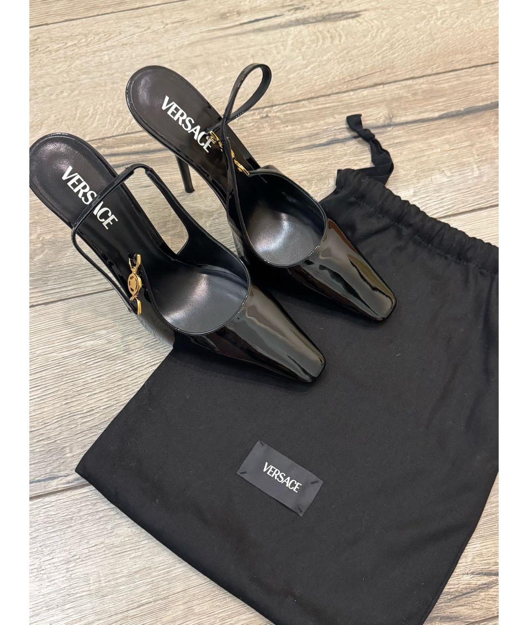 VERSACE Черные туфли из лакированной кожи, фото 3