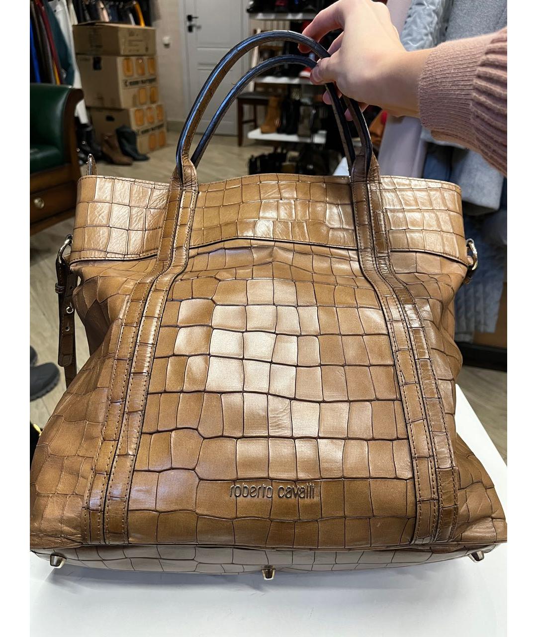ROBERTO CAVALLI Коричневая кожаная сумка тоут, фото 5
