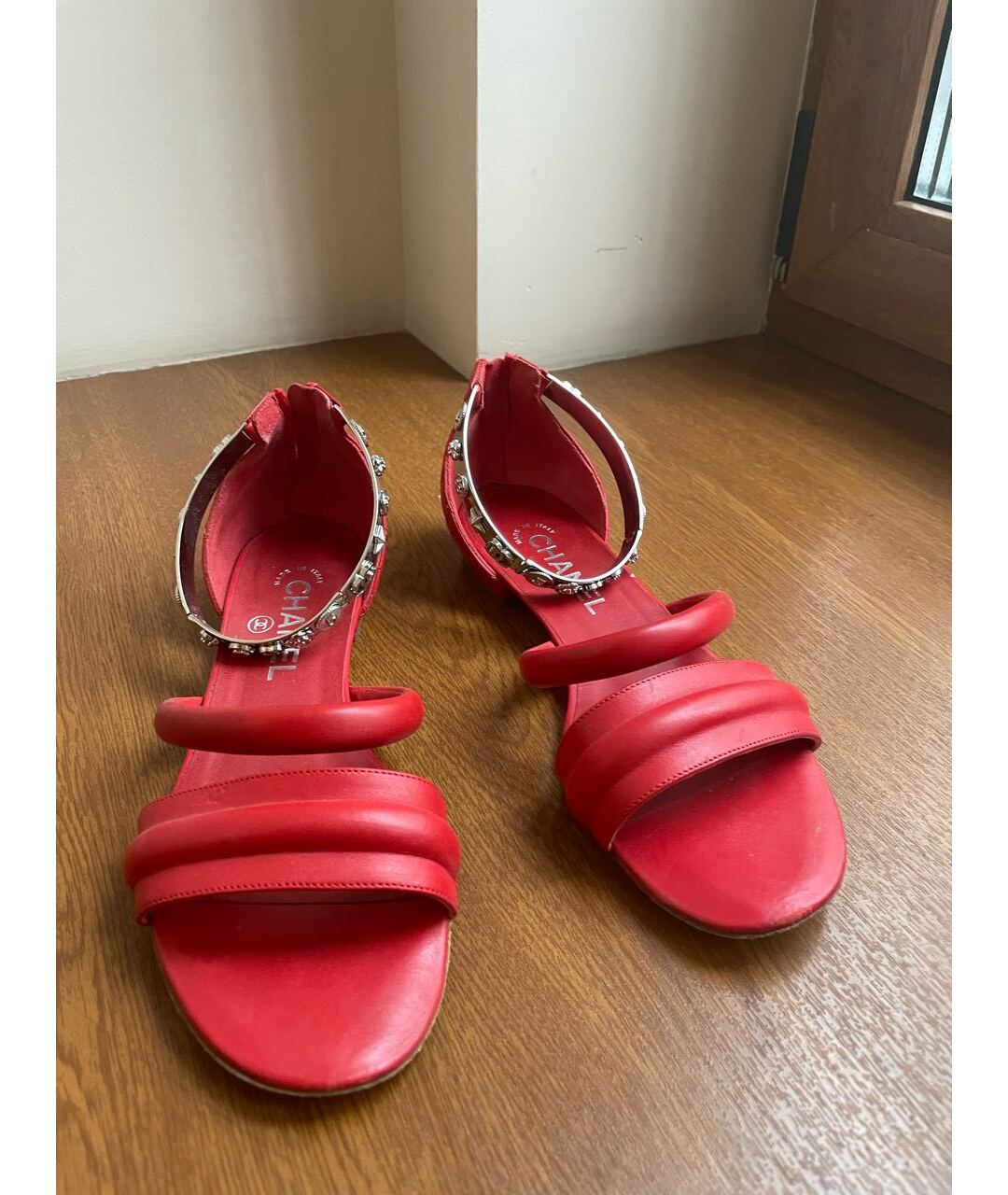 CHANEL PRE-OWNED Красные кожаные сандалии, фото 5