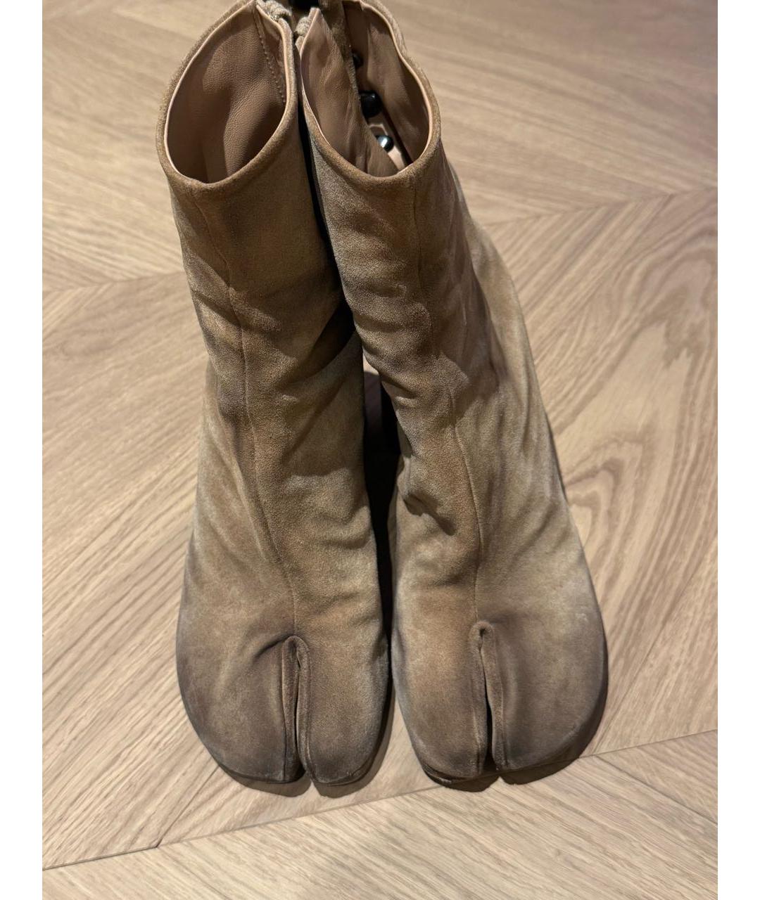 MAISON MARGIELA Коричневые замшевые ботильоны, фото 2