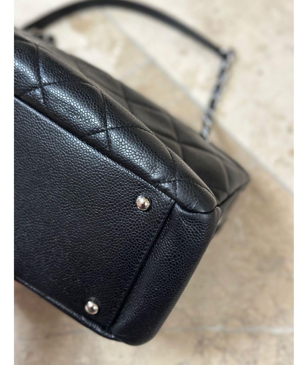 CHANEL Черная кожаная сумка с короткими ручками, фото 5