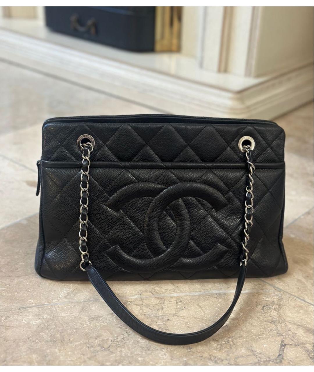 CHANEL Черная кожаная сумка с короткими ручками, фото 9