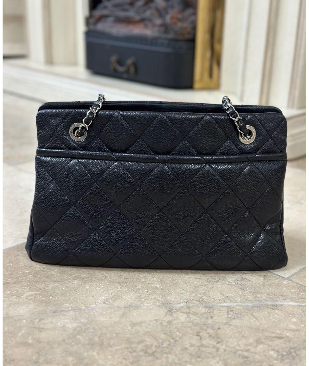 CHANEL Черная кожаная сумка с короткими ручками, фото 7