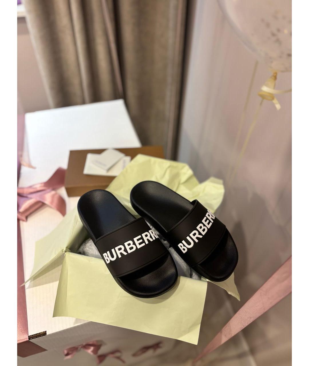 BURBERRY Черные резиновые шлепанцы, фото 3