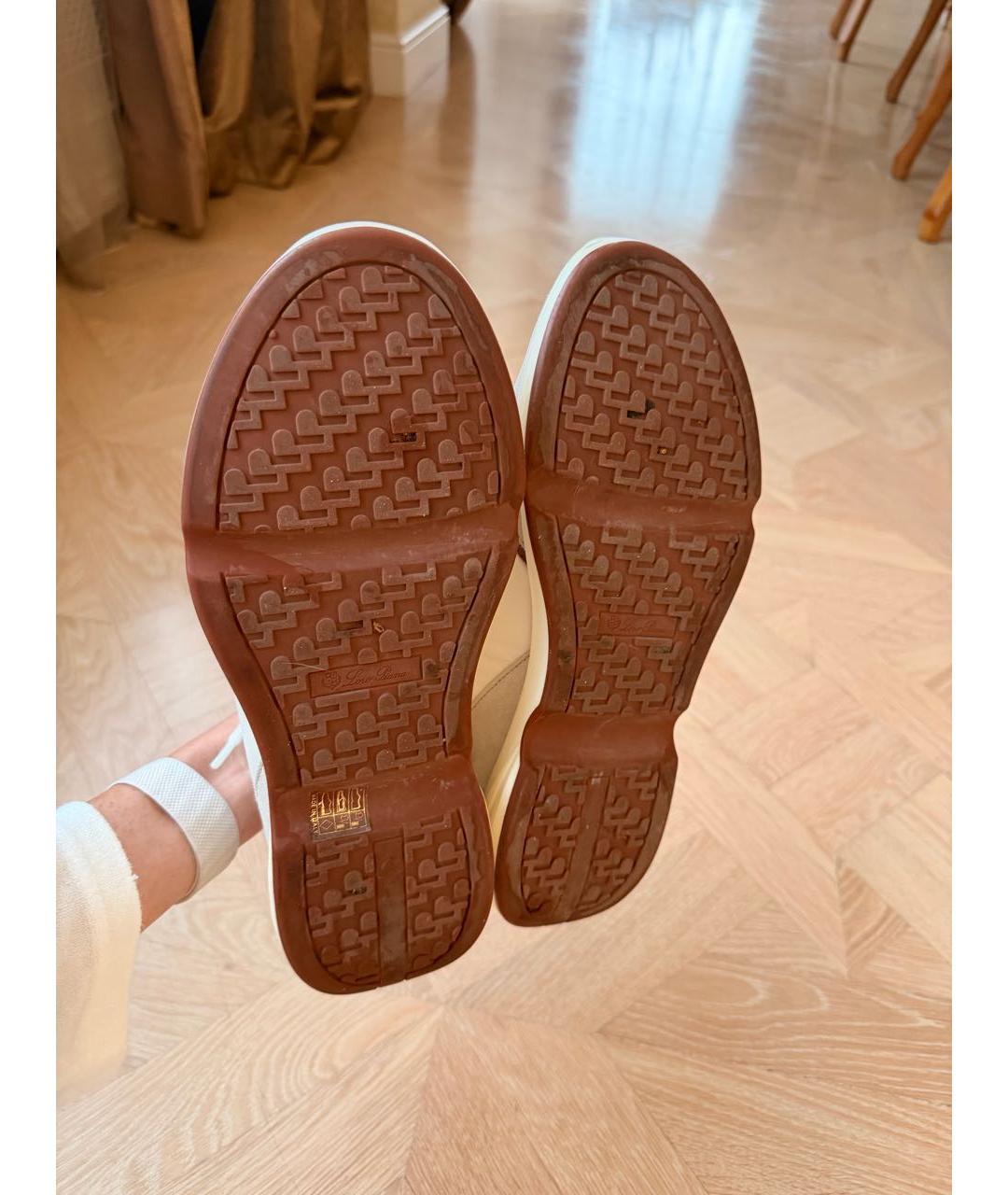 LORO PIANA Белые замшевые низкие кроссовки / кеды, фото 6