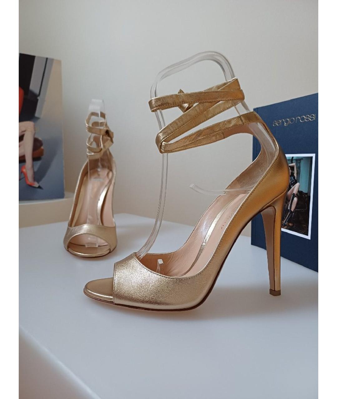 GIANVITO ROSSI Золотые кожаные босоножки, фото 4