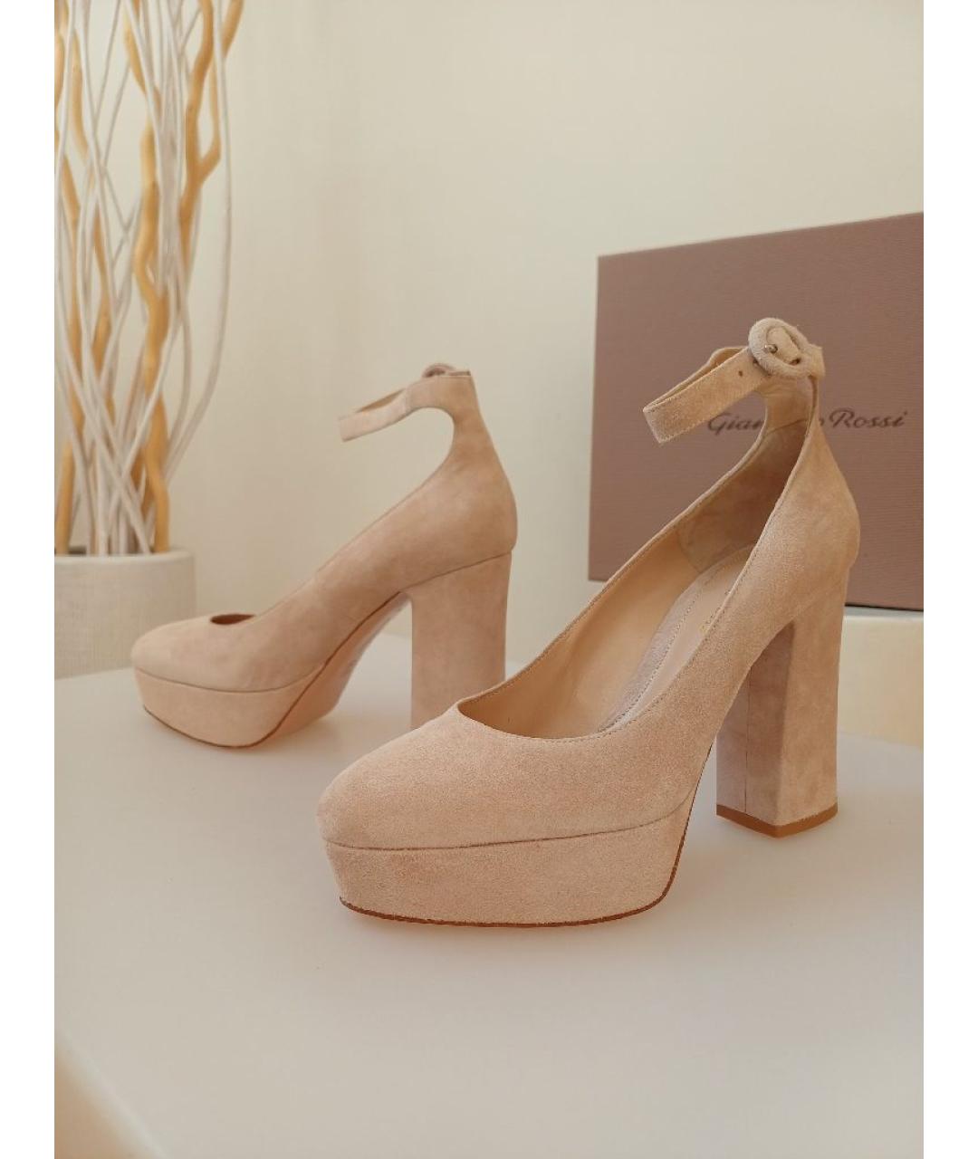 GIANVITO ROSSI Бежевые замшевые туфли, фото 3