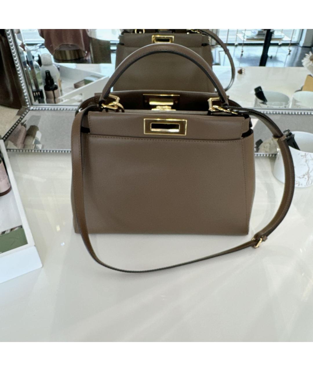 FENDI Коричневая кожаная сумка с короткими ручками, фото 2