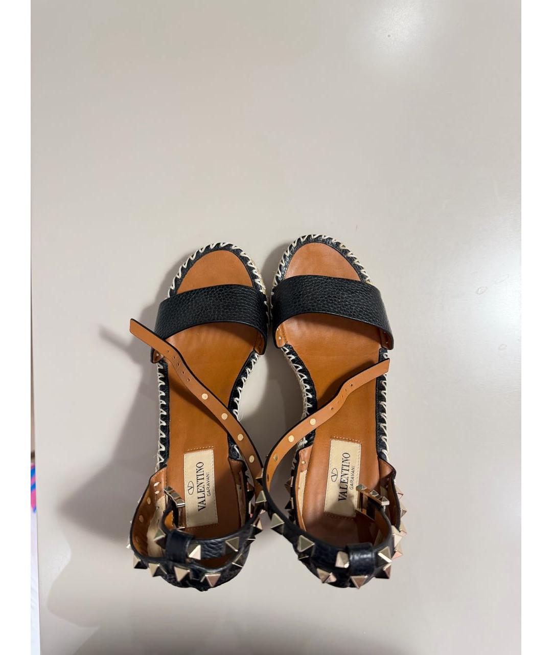 VALENTINO Черные кожаные босоножки, фото 3