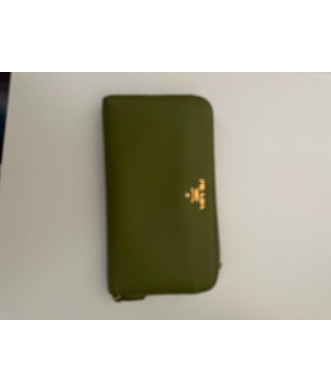 PRADA Салатовый кожаный кошелек, фото 2
