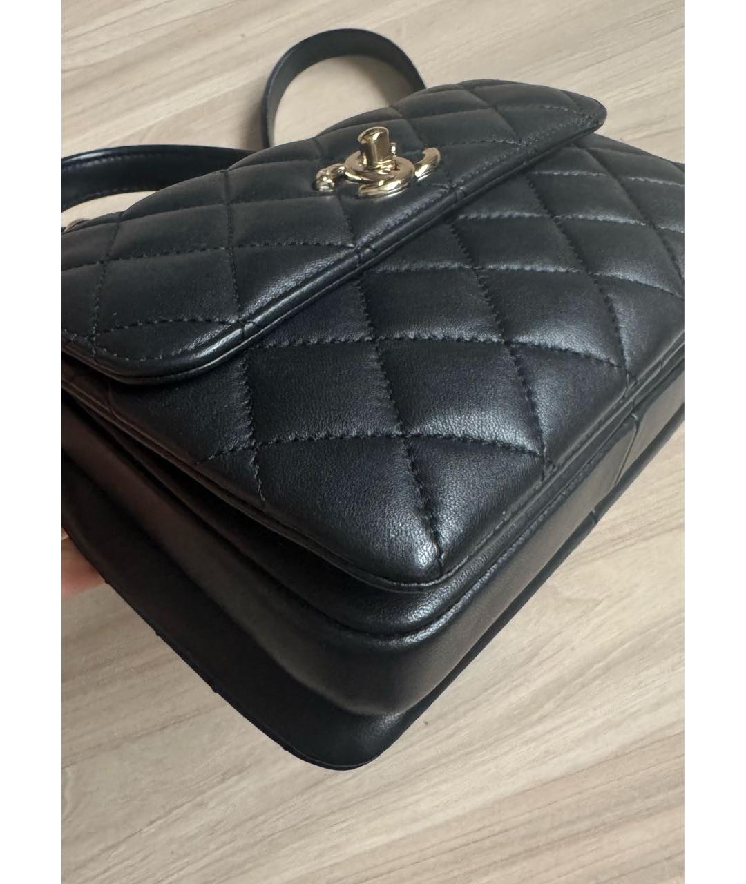 CHANEL Черная кожаная сумка с короткими ручками, фото 4