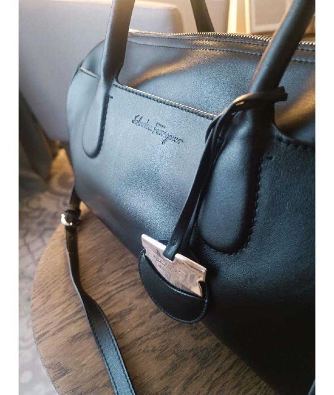 FERRAGAMO Черная кожаная сумка с короткими ручками, фото 7