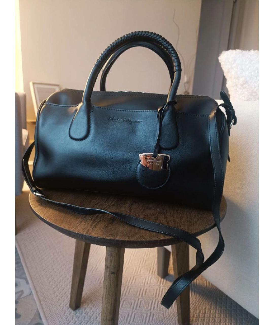 FERRAGAMO Черная кожаная сумка с короткими ручками, фото 8