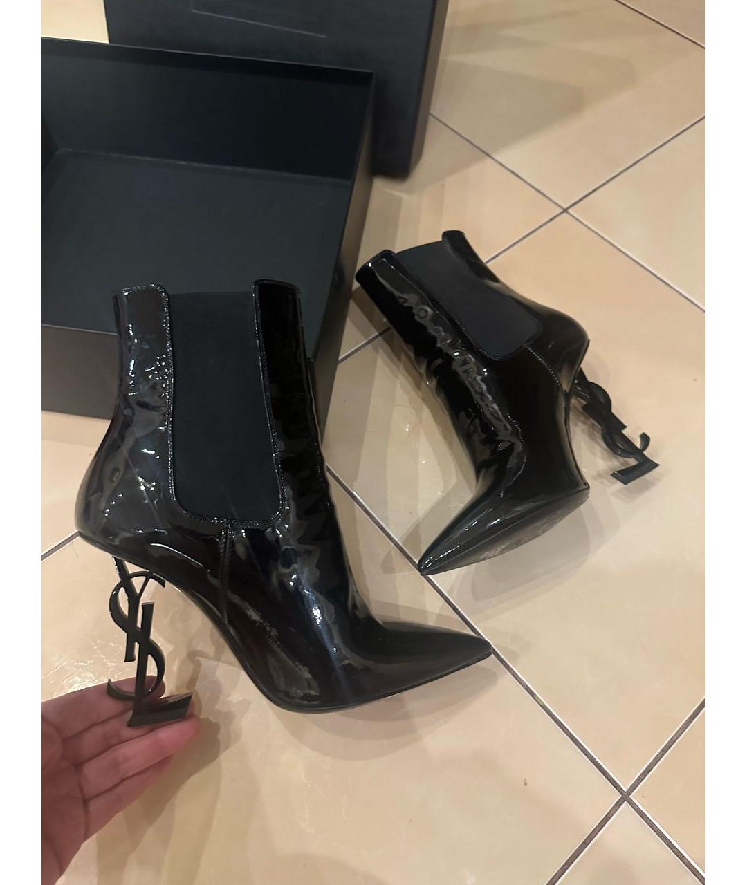 SAINT LAURENT Черные ботильоны из лакированной кожи, фото 9