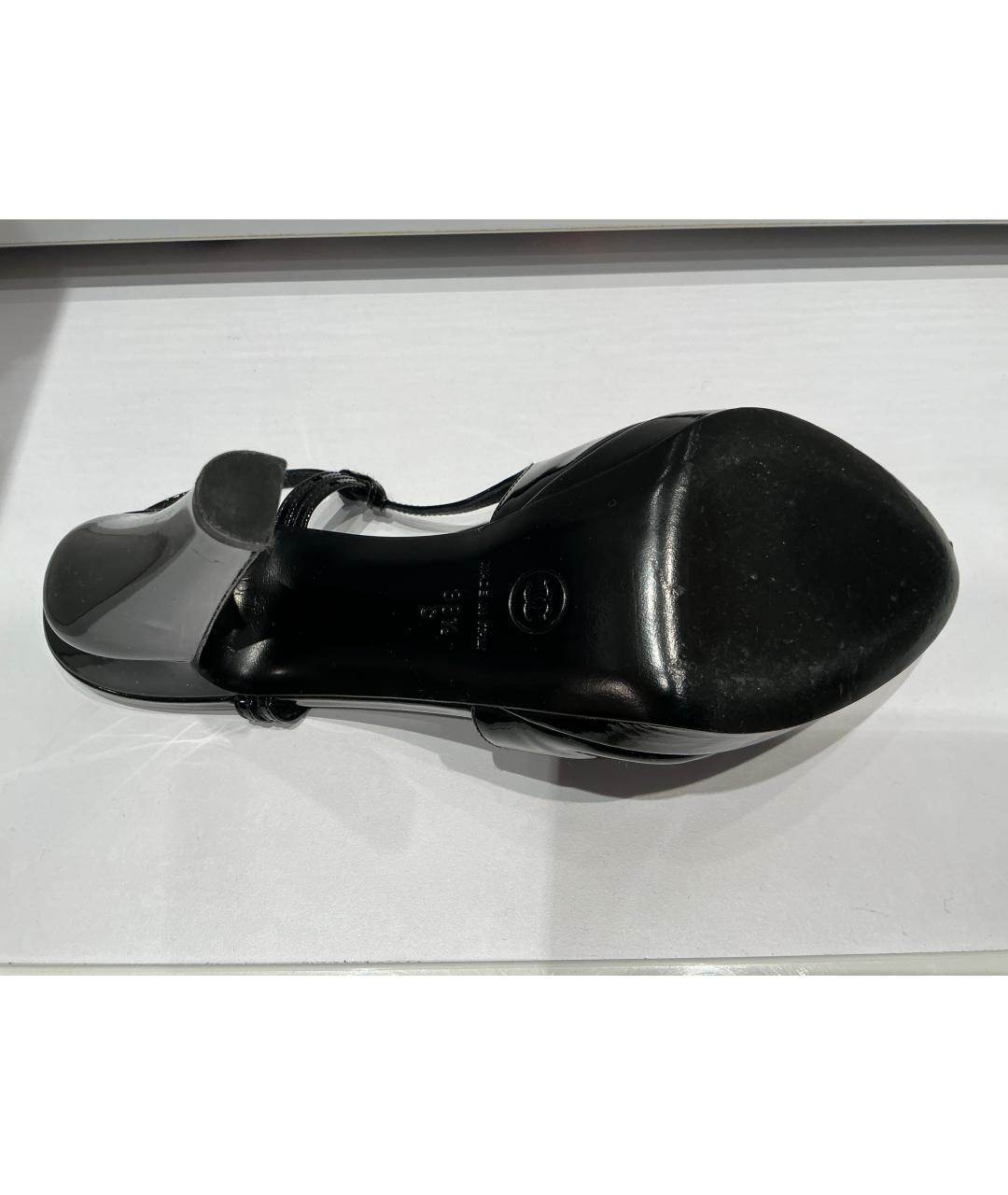 CHANEL Черные туфли из лакированной кожи, фото 3