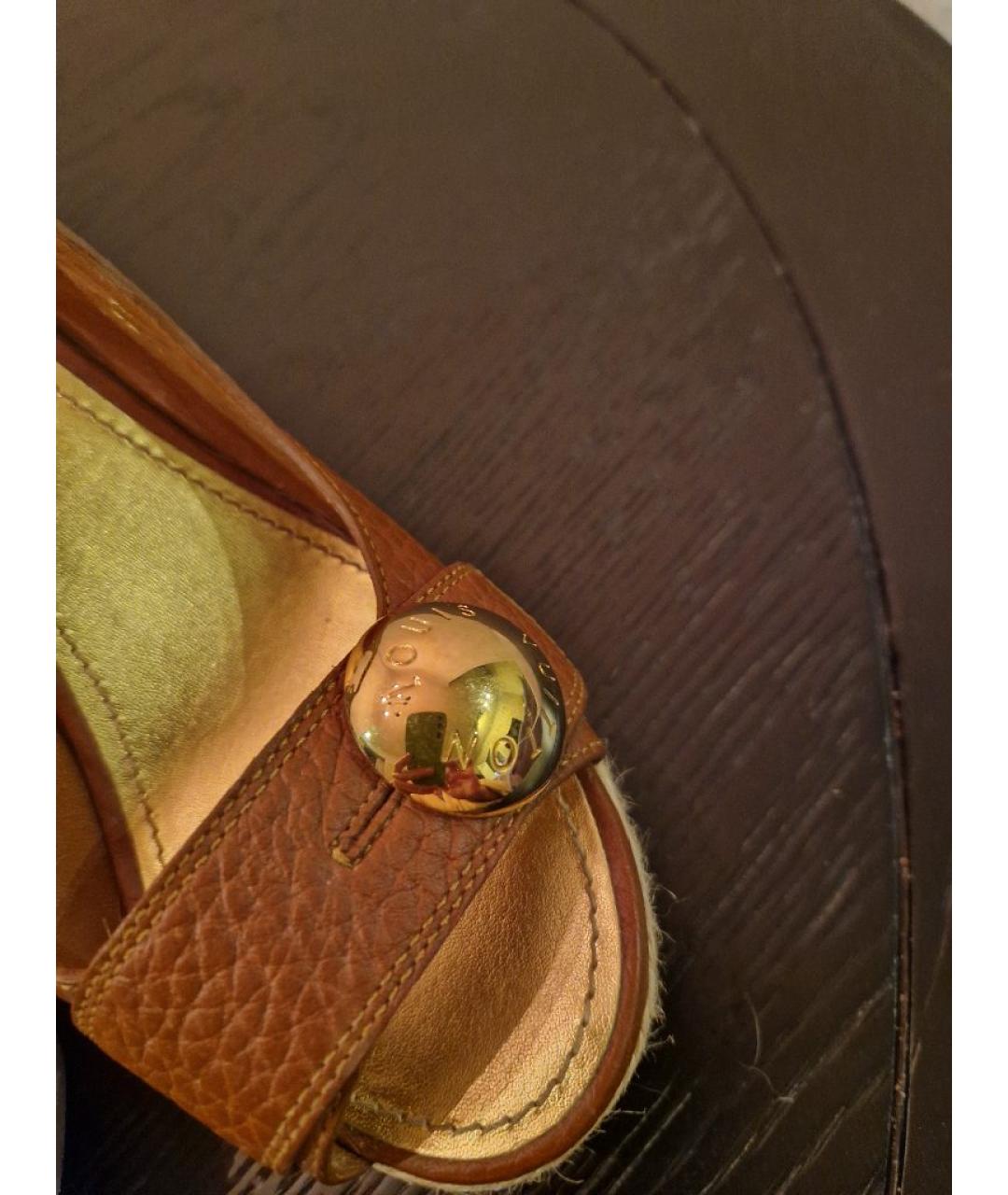 LOUIS VUITTON Коричневые кожаные босоножки, фото 5