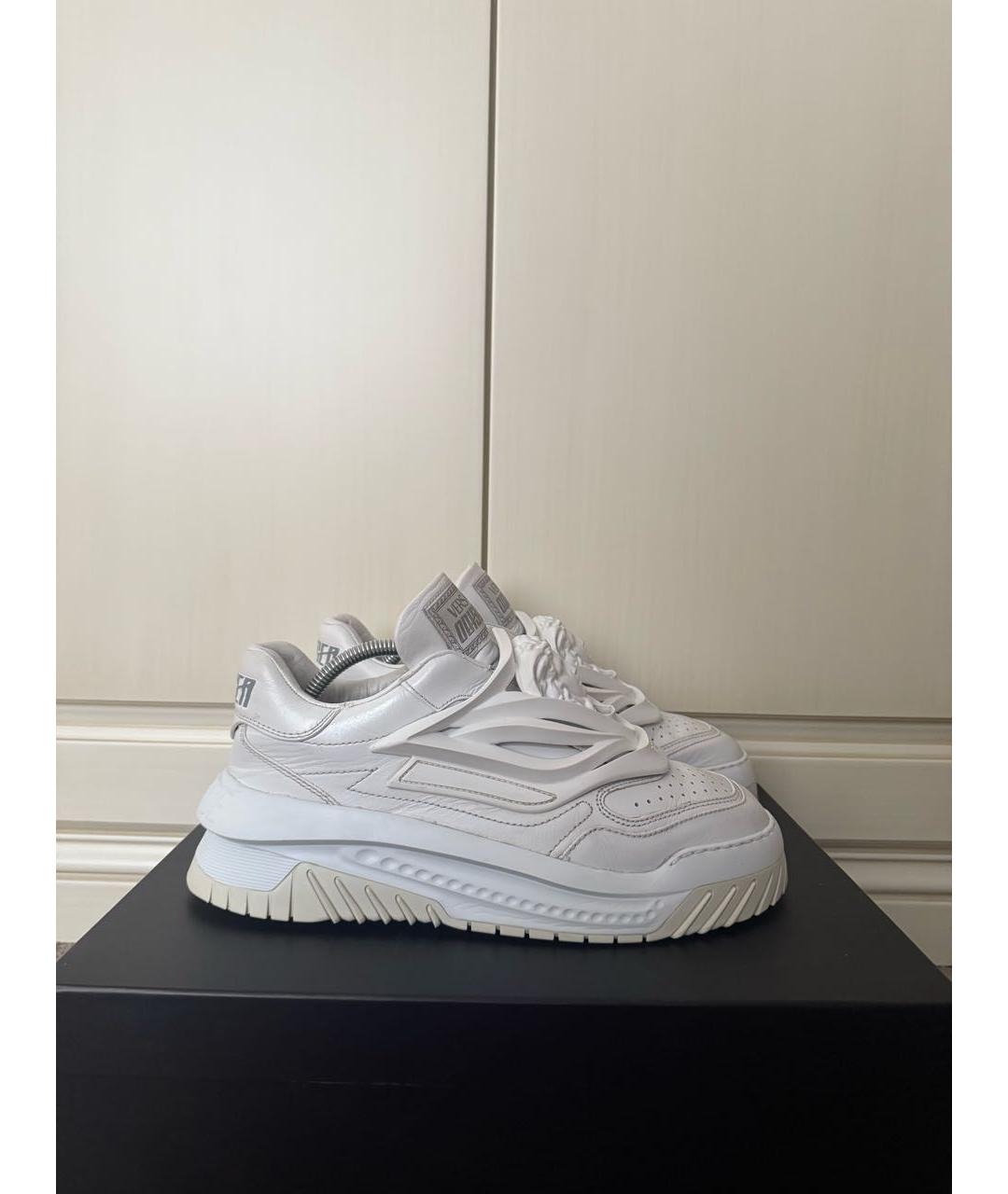 VERSACE Белые кожаные низкие кроссовки / кеды, фото 9