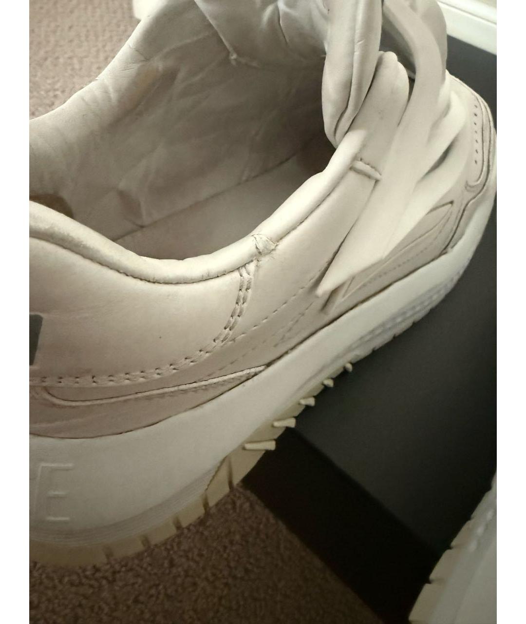 VERSACE Белые кожаные низкие кроссовки / кеды, фото 7