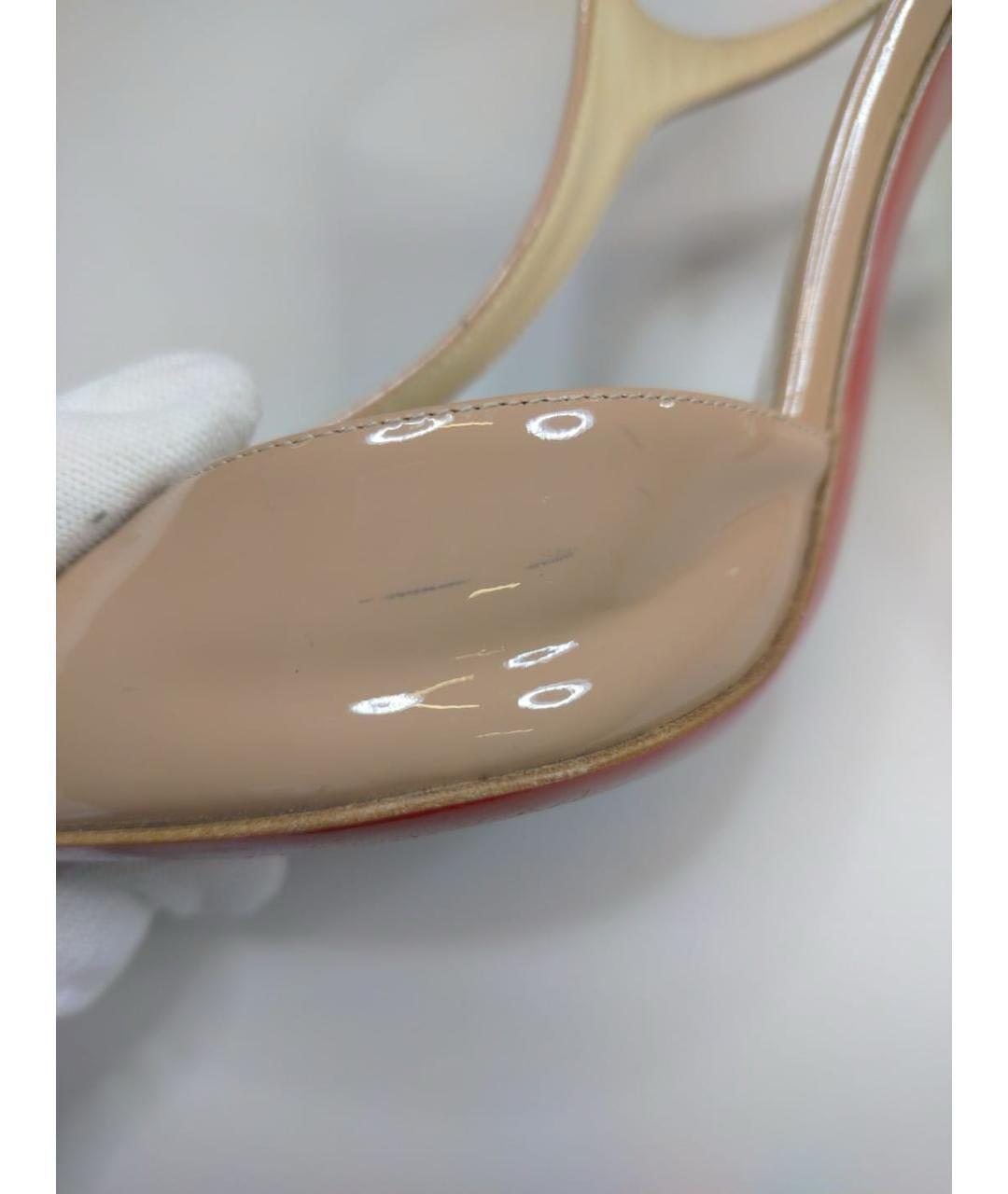 CHRISTIAN LOUBOUTIN Бежевые туфли из лакированной кожи, фото 4