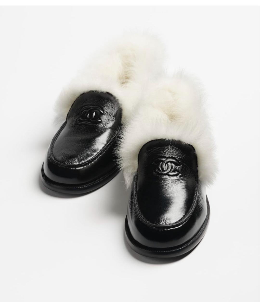 CHANEL Черные лоферы из лакированной кожи, фото 2