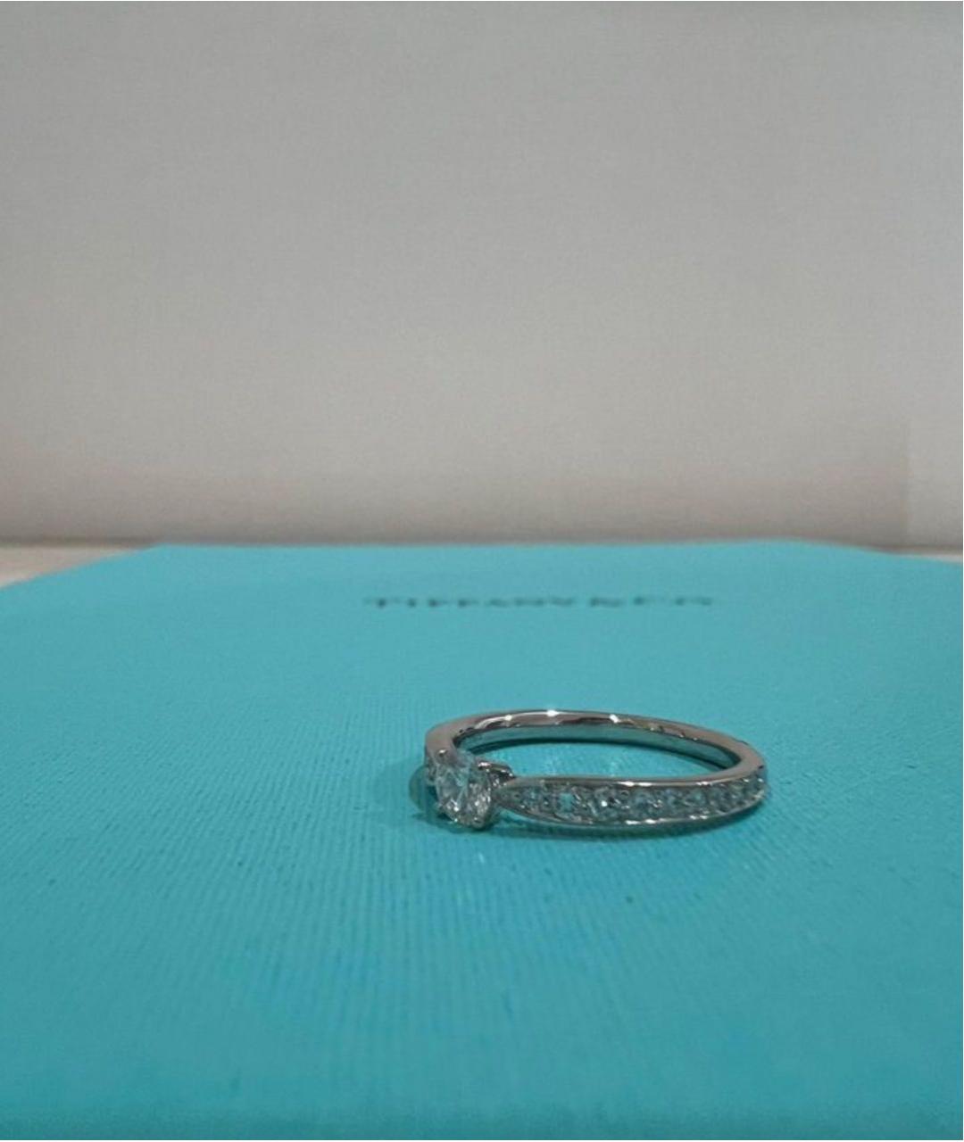 TIFFANY&CO Белое платиновое кольцо, фото 6