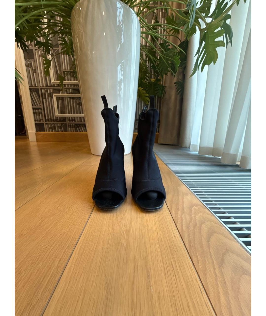 PRADA Черные неопреновые ботильоны, фото 2