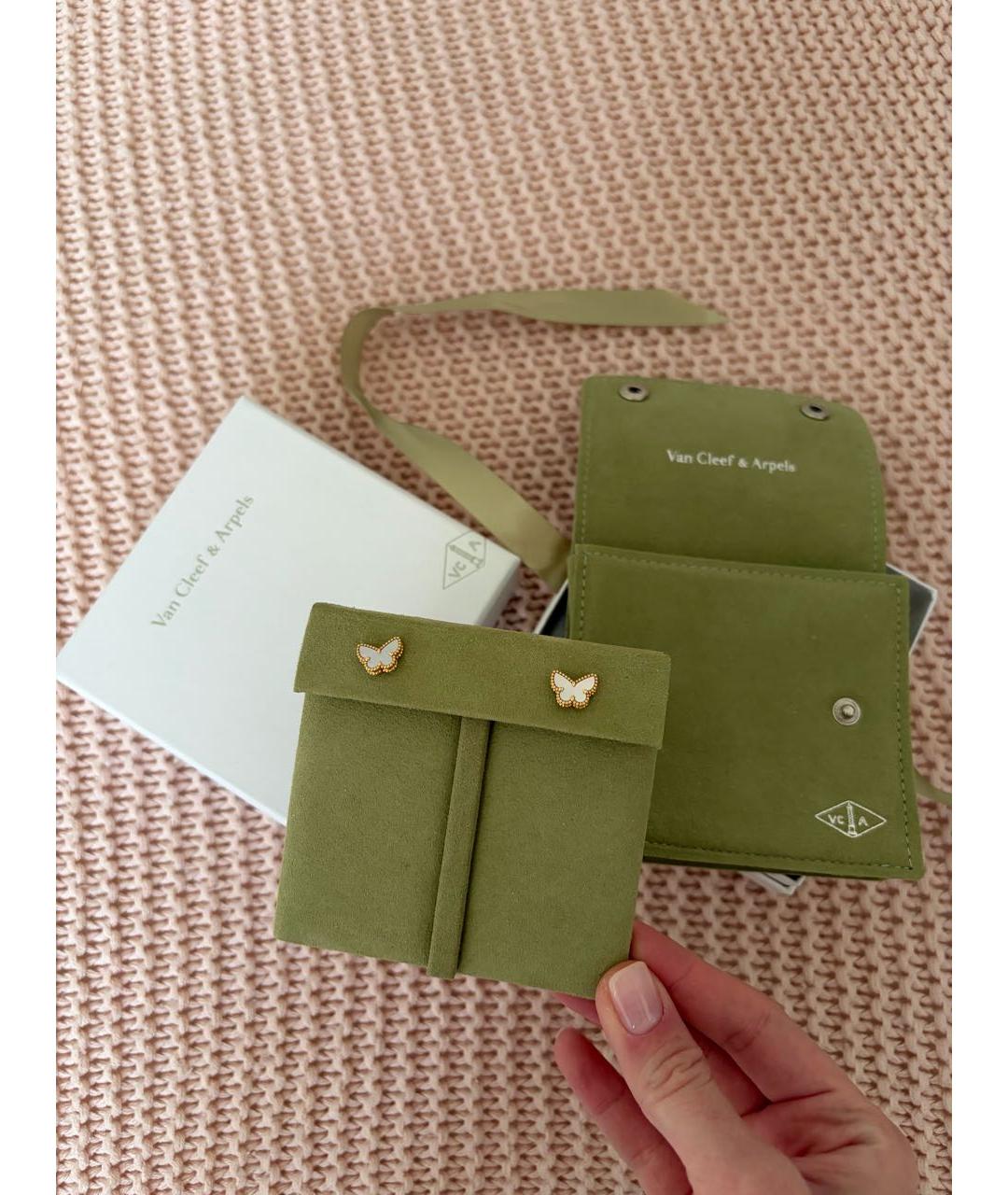 VAN CLEEF & ARPELS Белые серьги из желтого золота, фото 2