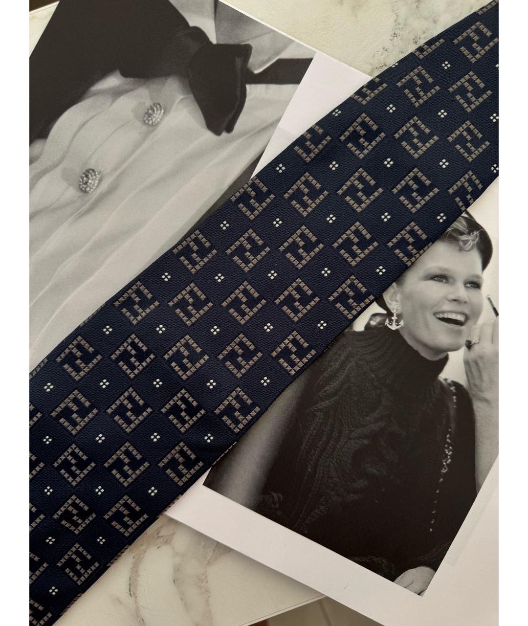 FENDI Темно-синий шелковый галстук, фото 3