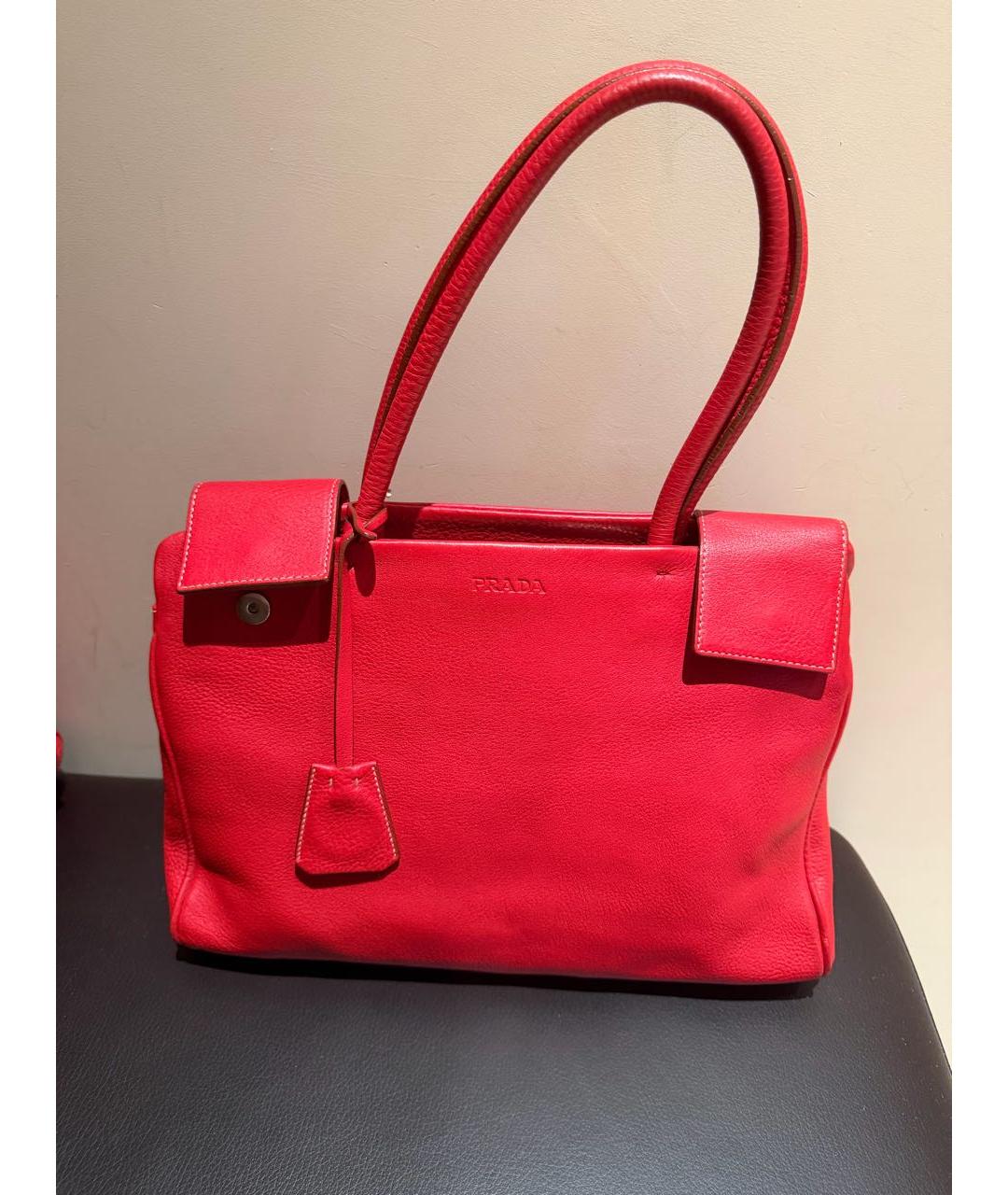 PRADA Красная кожаная сумка с короткими ручками, фото 5