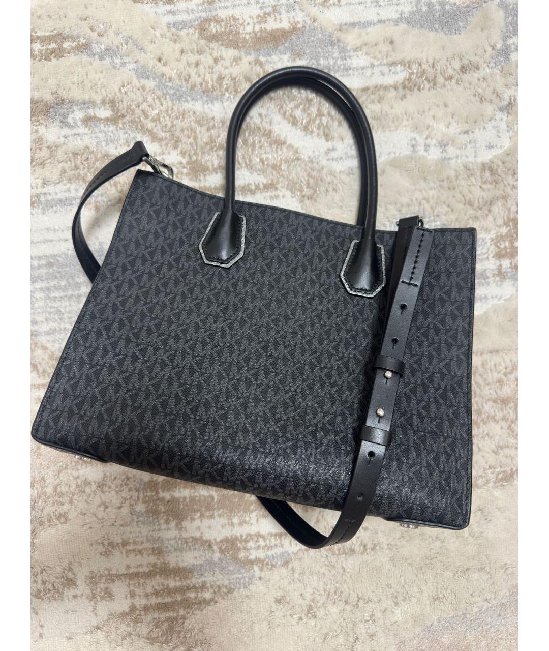 MICHAEL KORS Черная кожаная сумка с короткими ручками, фото 3