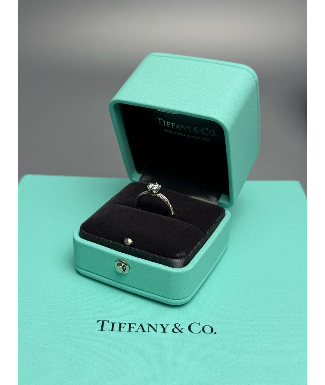 TIFFANY&CO Белое платиновое кольцо, фото 4