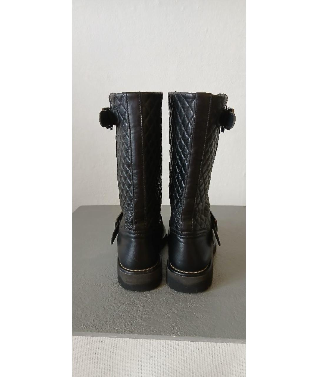 CHANEL Черные кожаные сапоги, фото 4