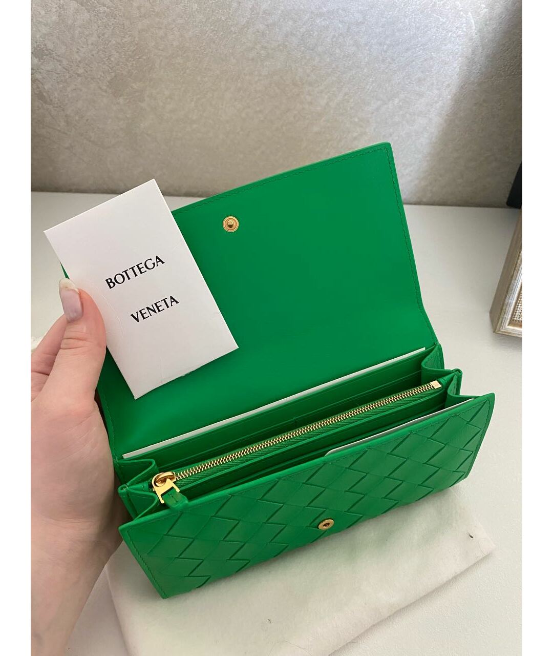 BOTTEGA VENETA Зеленый кожаный кошелек, фото 2