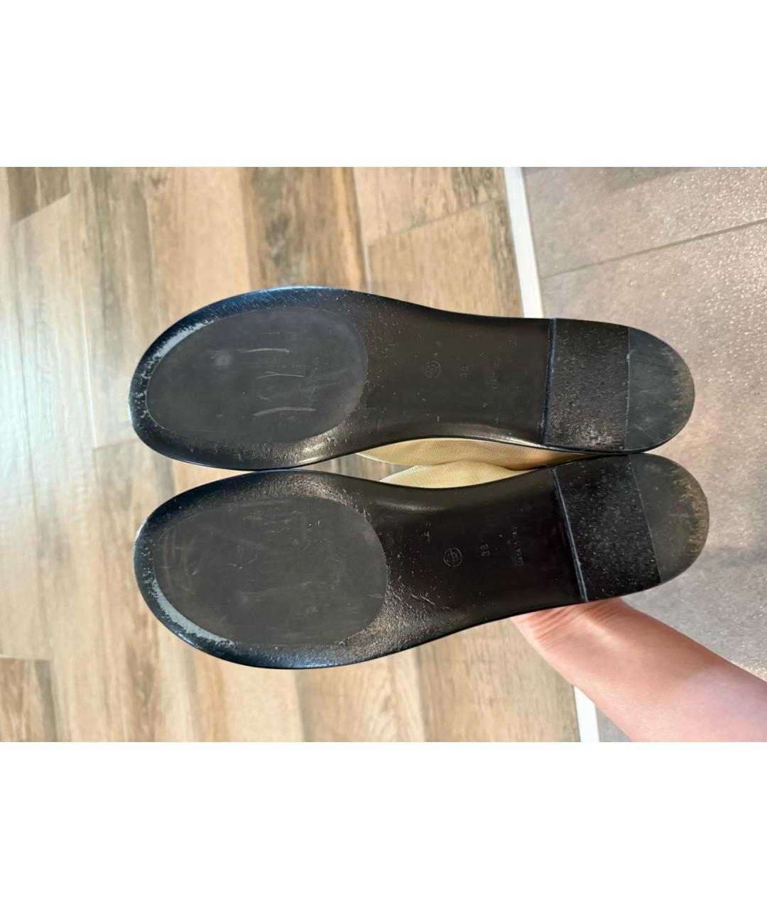 THE ROW Бежевые текстильные балетки, фото 5