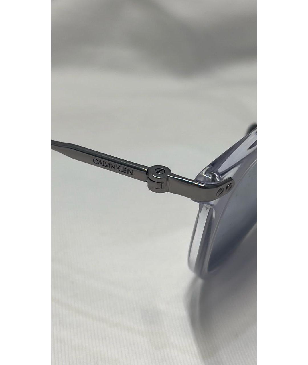 CALVIN KLEIN Серые пластиковые солнцезащитные очки, фото 3