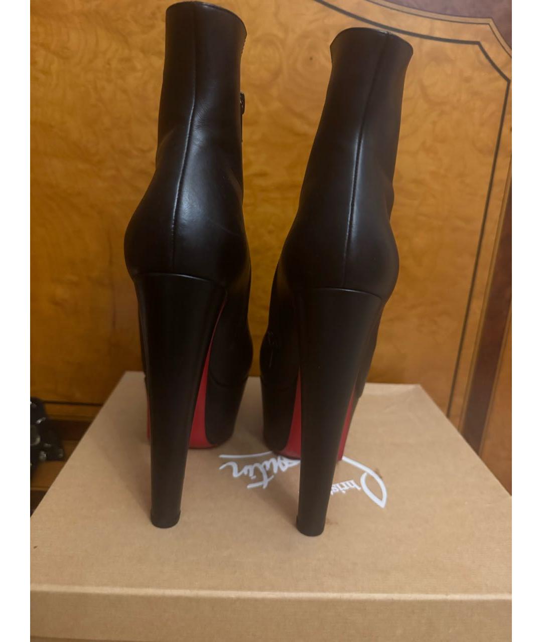 CHRISTIAN LOUBOUTIN Черные кожаные ботильоны, фото 3
