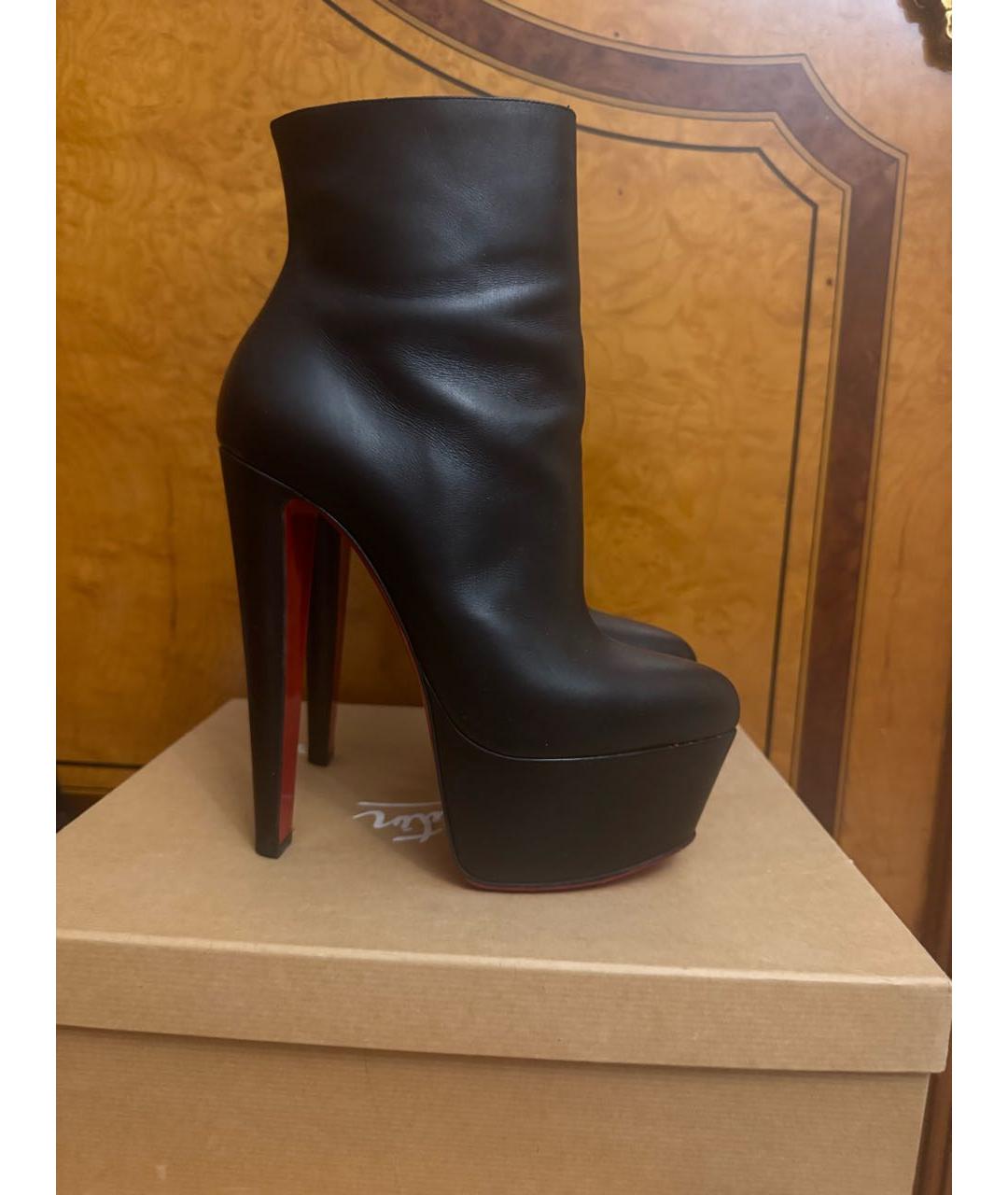 CHRISTIAN LOUBOUTIN Черные кожаные ботильоны, фото 5