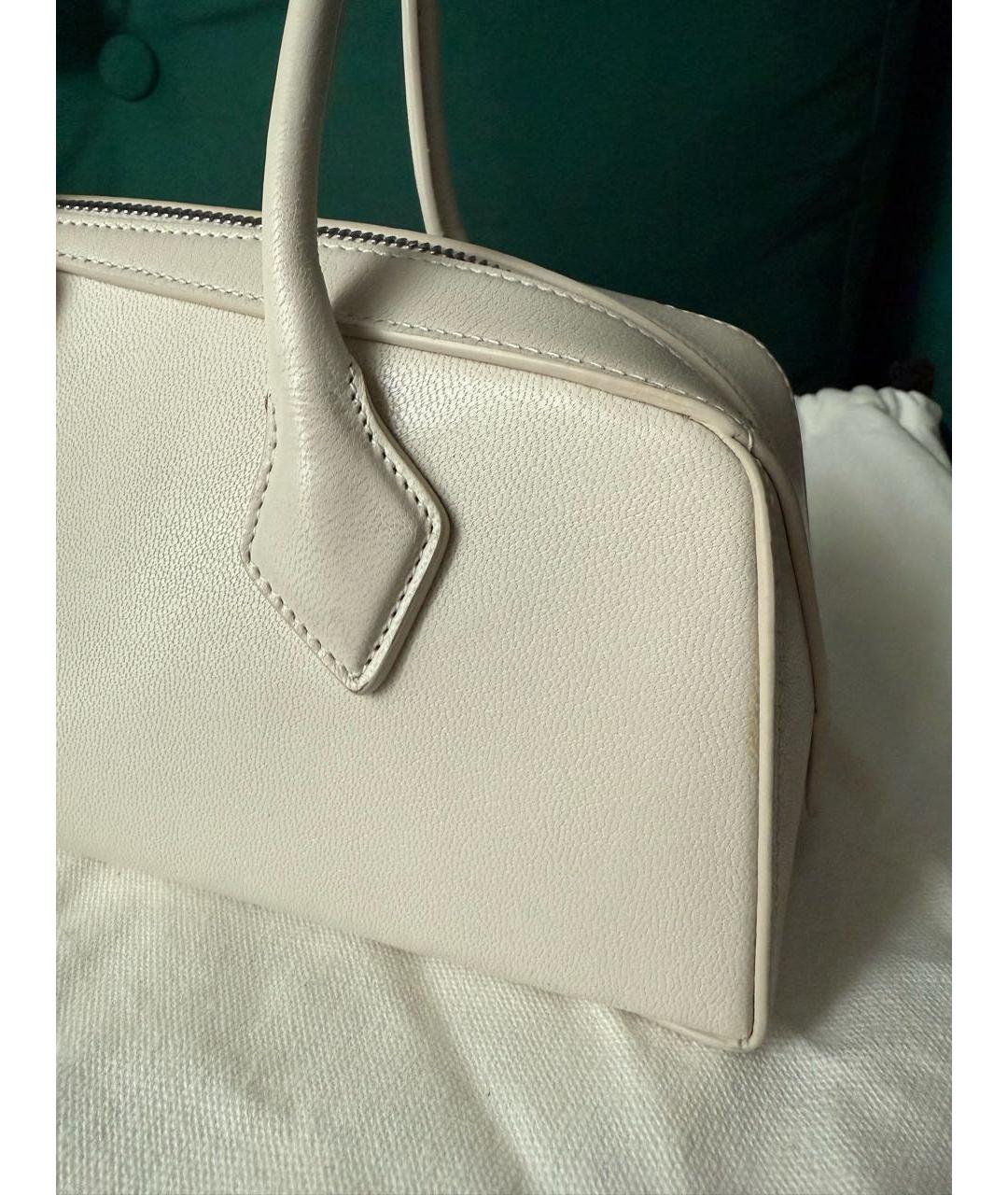ALAIA Белая кожаная сумка с короткими ручками, фото 8